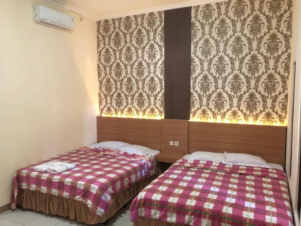 Grafika Hotel Dan Resto Gombong  Ngoại thất bức ảnh