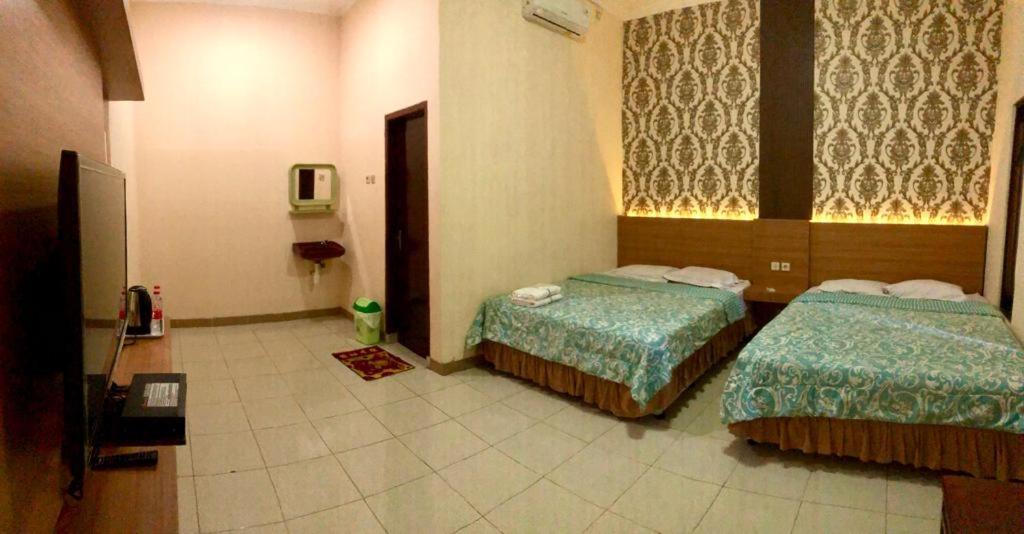 Grafika Hotel Dan Resto Gombong  Ngoại thất bức ảnh